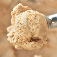 Load image into Gallery viewer, 2 Pint Holiday - Gingerbread &amp; Butter Brickle