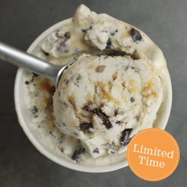 Turtle Cheesecake Ice Cream (Limited Time)